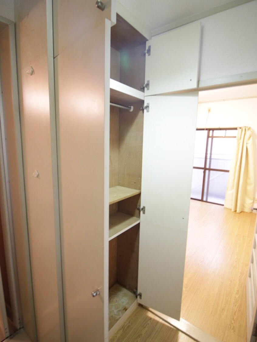 収納 メゾンヴェール