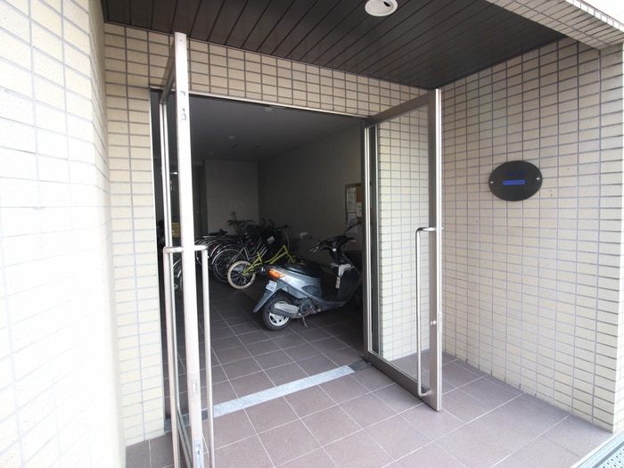 エントランス部分 マークス豊新