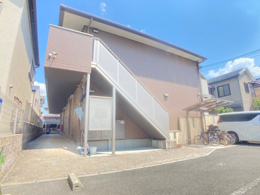 エントランス部分 ユニヴェ－ル
