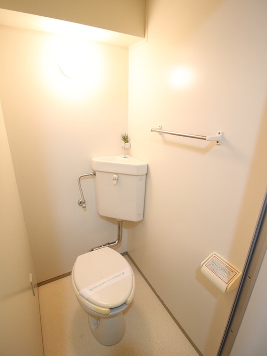 トイレ アーベイン吉田