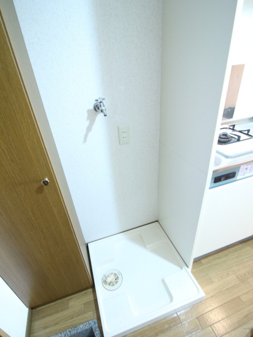 洗濯機置場 アーベイン吉田