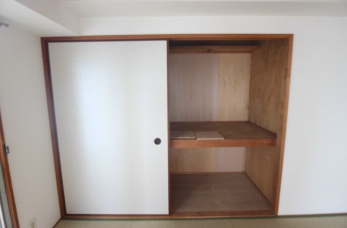 収納 ル・パレ須磨