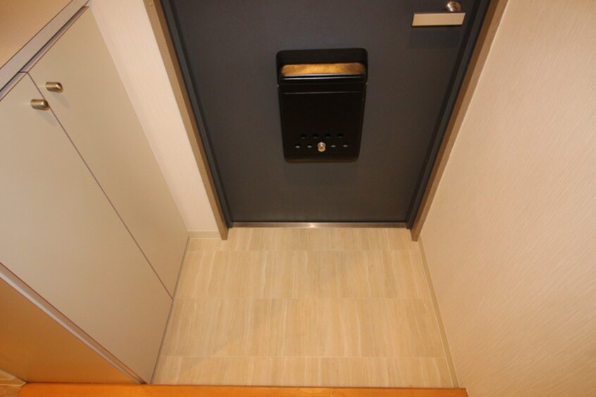 玄関 アクティス・センリ