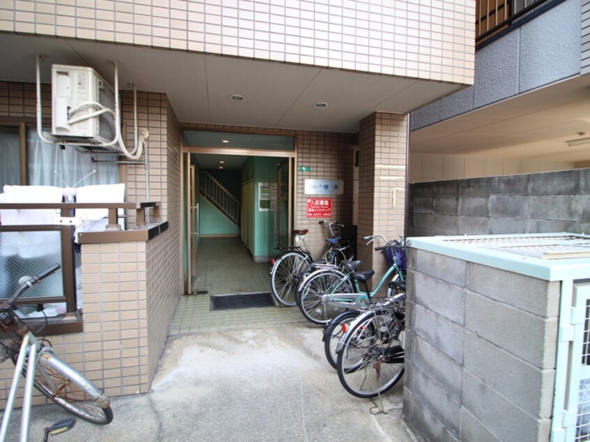 エントランス部分 シェレナ塚本