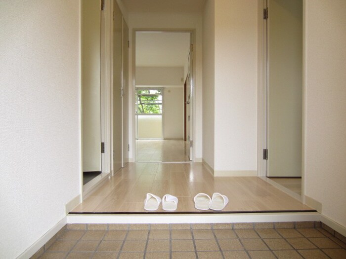 廊下 ルミエールしみず