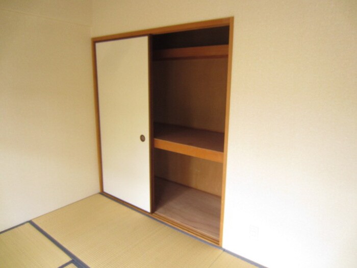 収納 ルミエールしみず