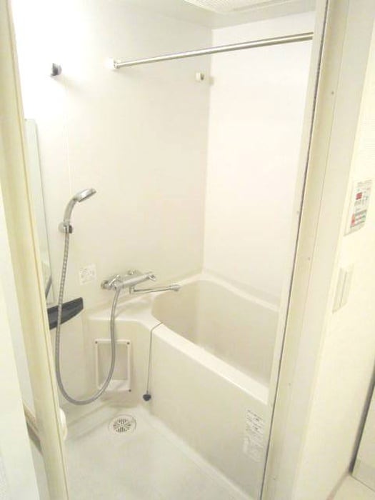 バス／シャワールーム等 ｴｽﾃﾑｺｰﾄ新大阪Ⅷﾚｳﾞｫﾘｽ(703)