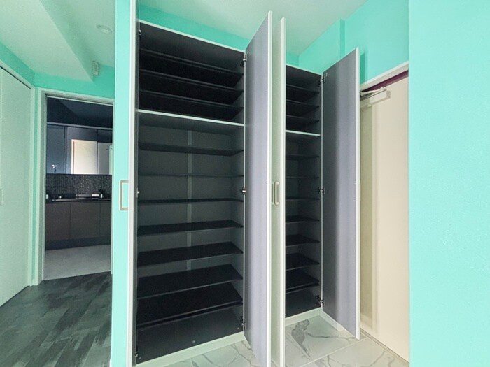 靴箱 ａｔｔｒｉｃｅ太秦天神川