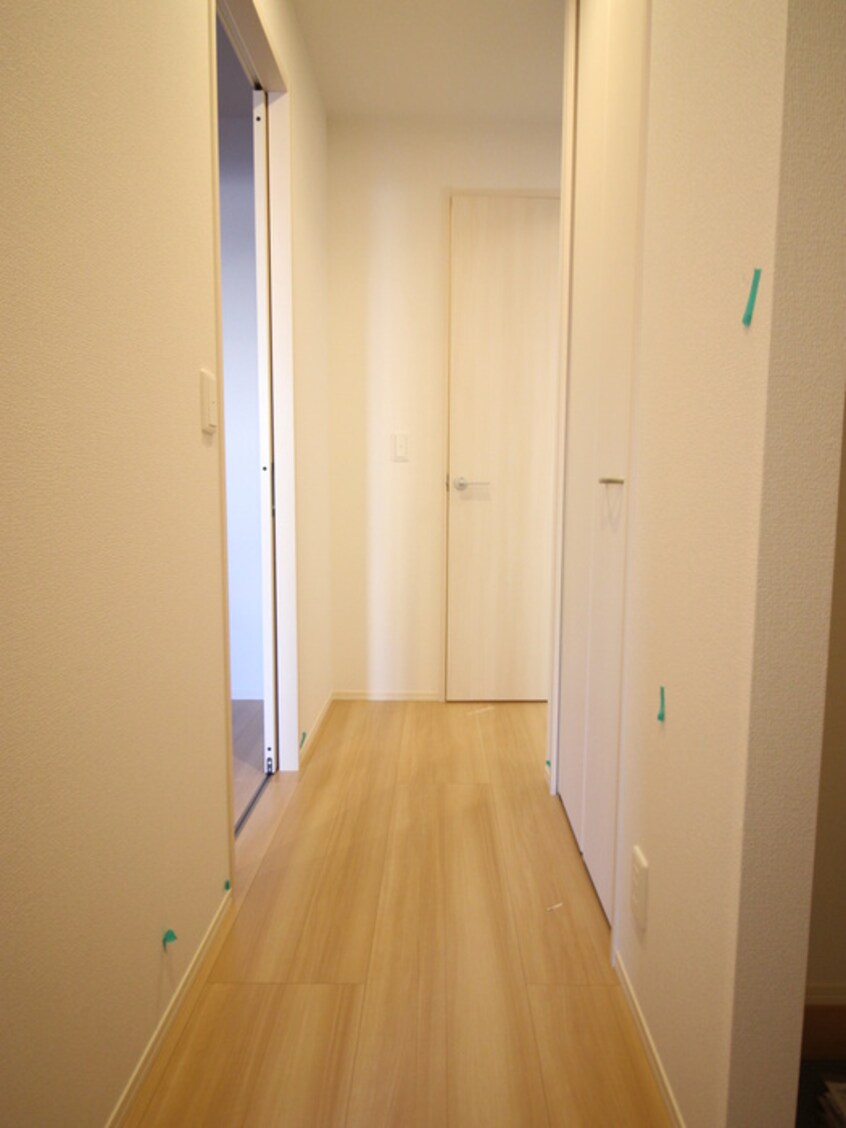 廊下 カーサポポラーレ