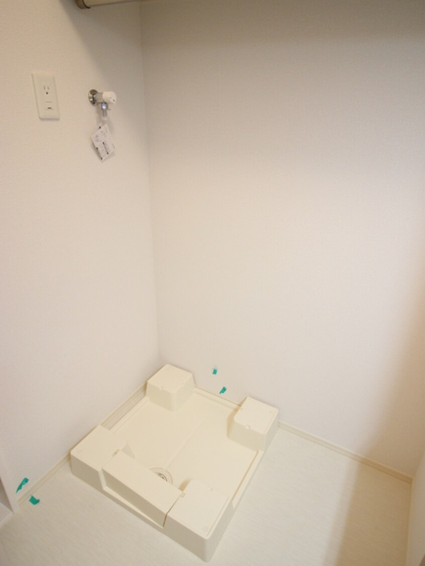 洗濯機置場 カーサポポラーレ