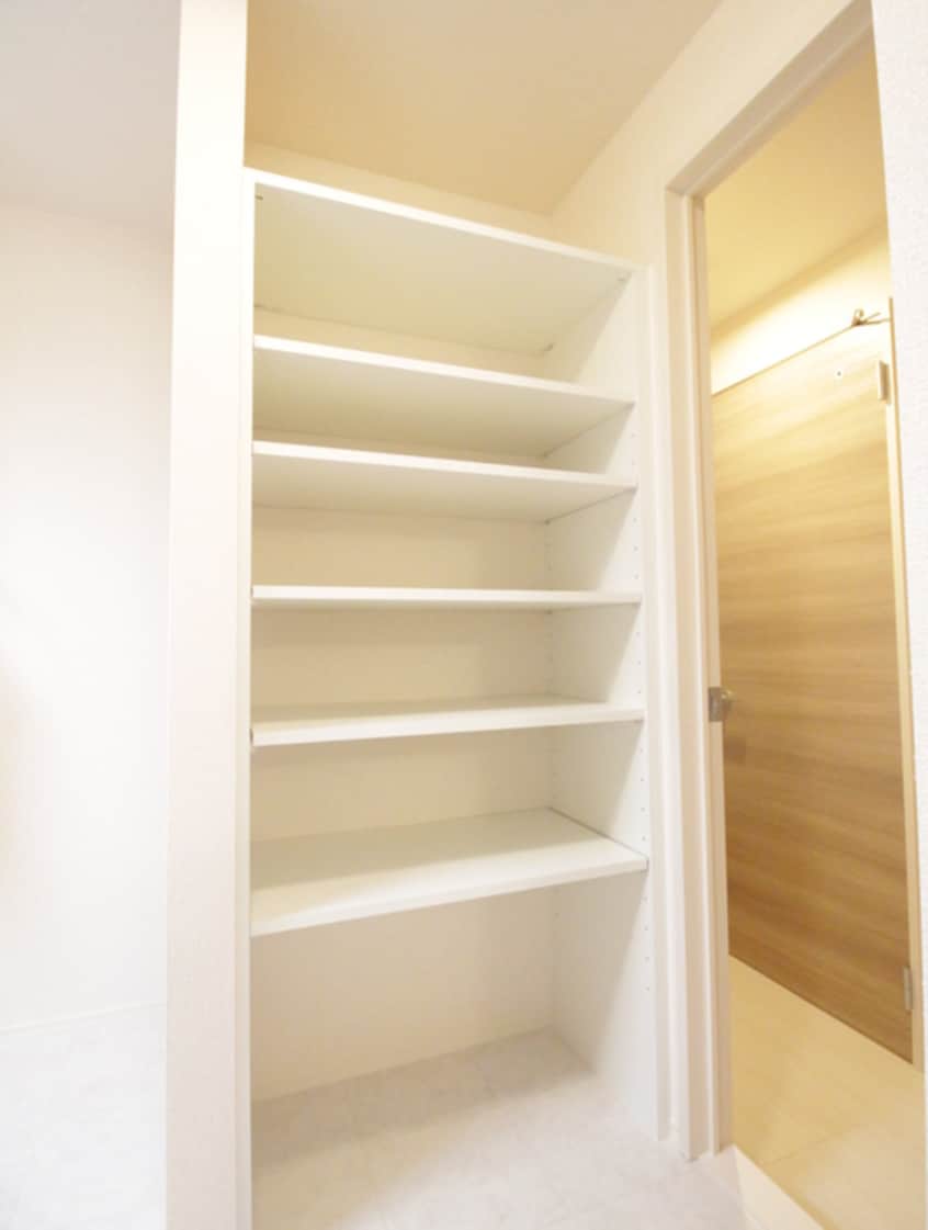 収納 セントコリーヌD棟