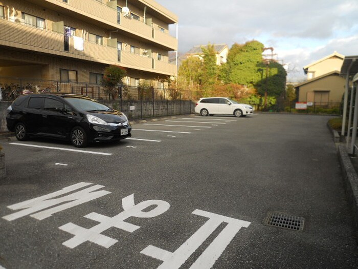 駐車場 グレース本館