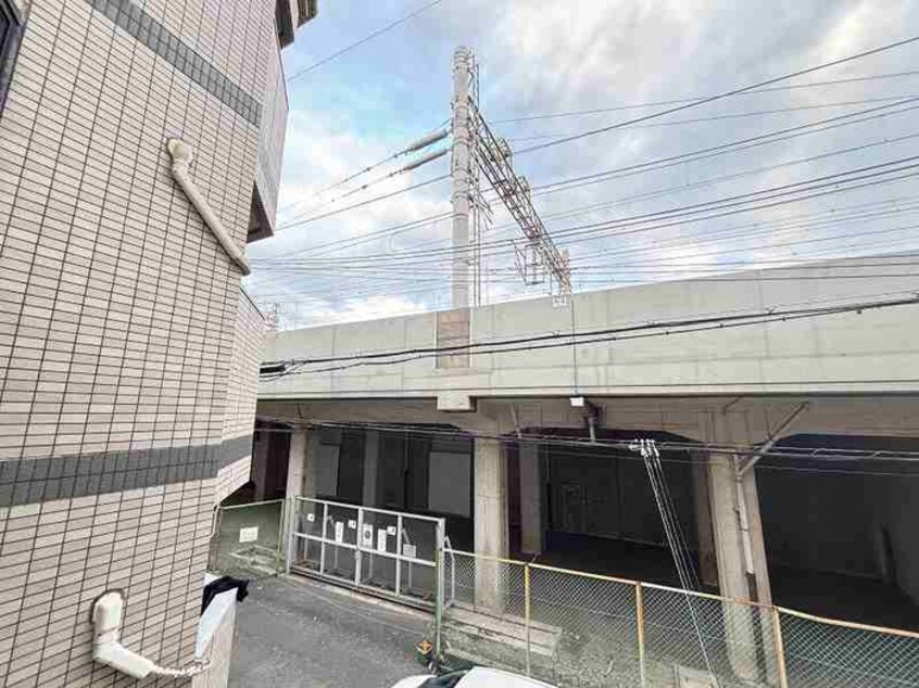 室内からの展望 ヴィラナリ－大和田