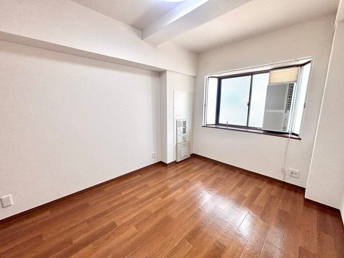 居室 ロイヤル野里