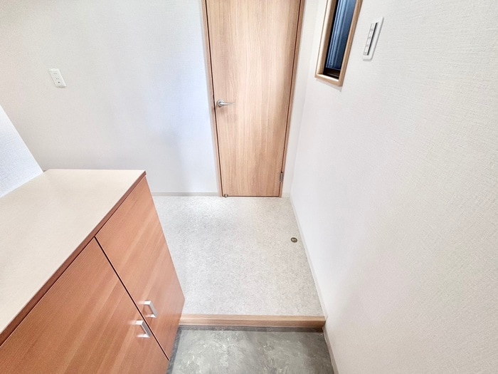 玄関 ソレイユアーバン18