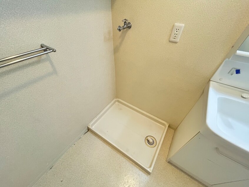 洗濯機置場 エバ－グリ－ンハイツ