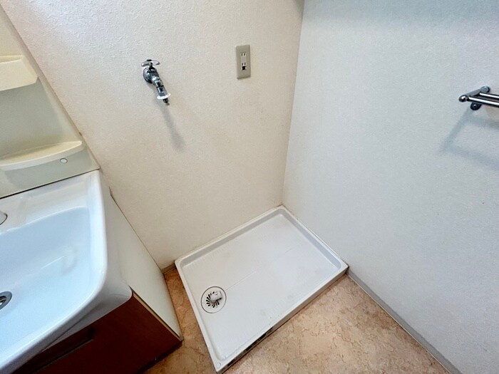 洗濯機置場 エバ－グリ－ンハイツ