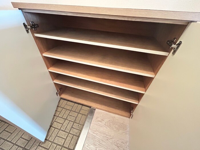 靴箱 エバ－グリ－ンハイツ