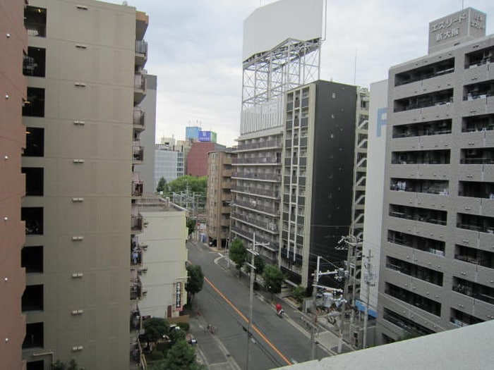 室内からの展望 ｴｽﾃﾑｺｰﾄ新大阪Ⅷﾚｳﾞｫﾘｽ(802)