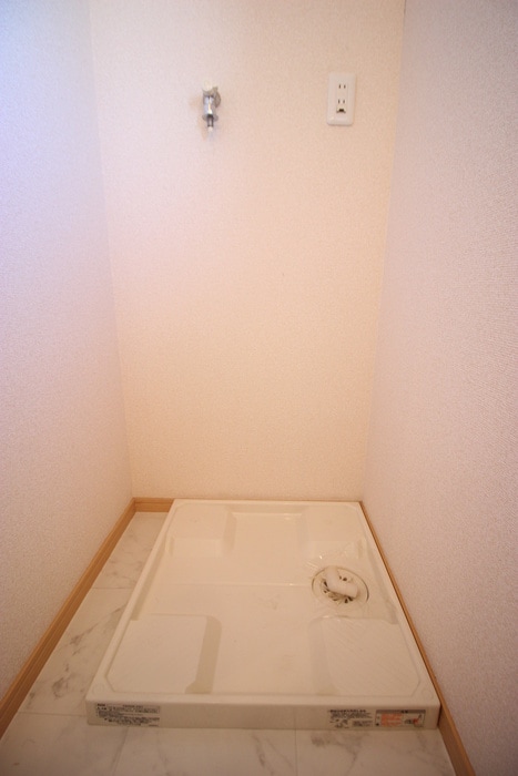 洗濯機置場 プリマベ－ラ森友