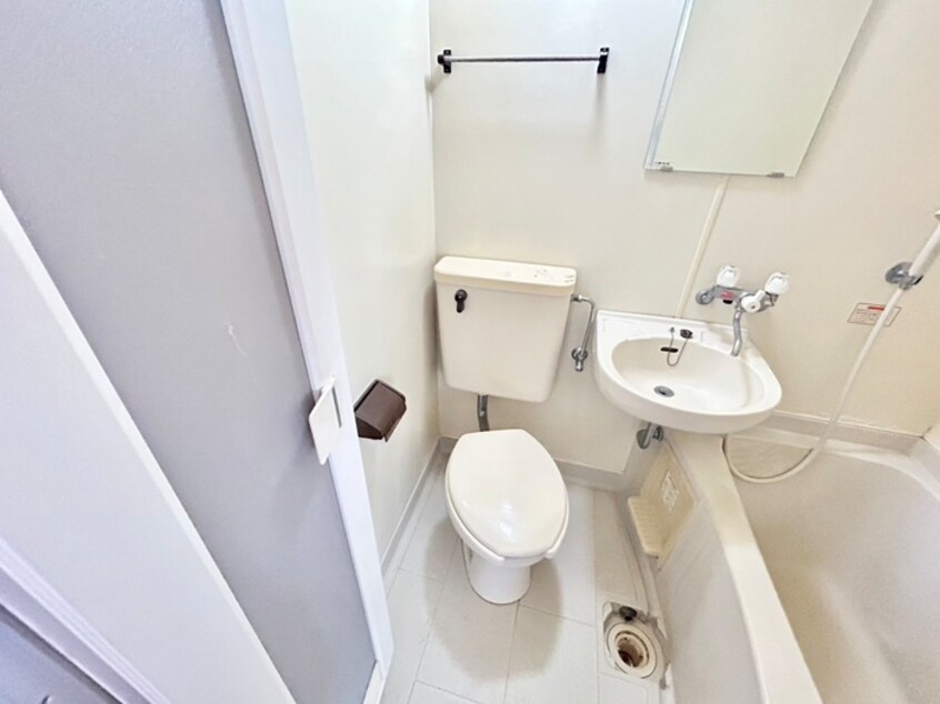 トイレ コ－ポいずみ