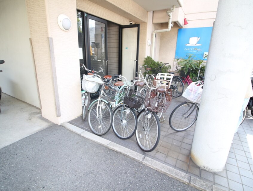 駐車場 ル・シャト－