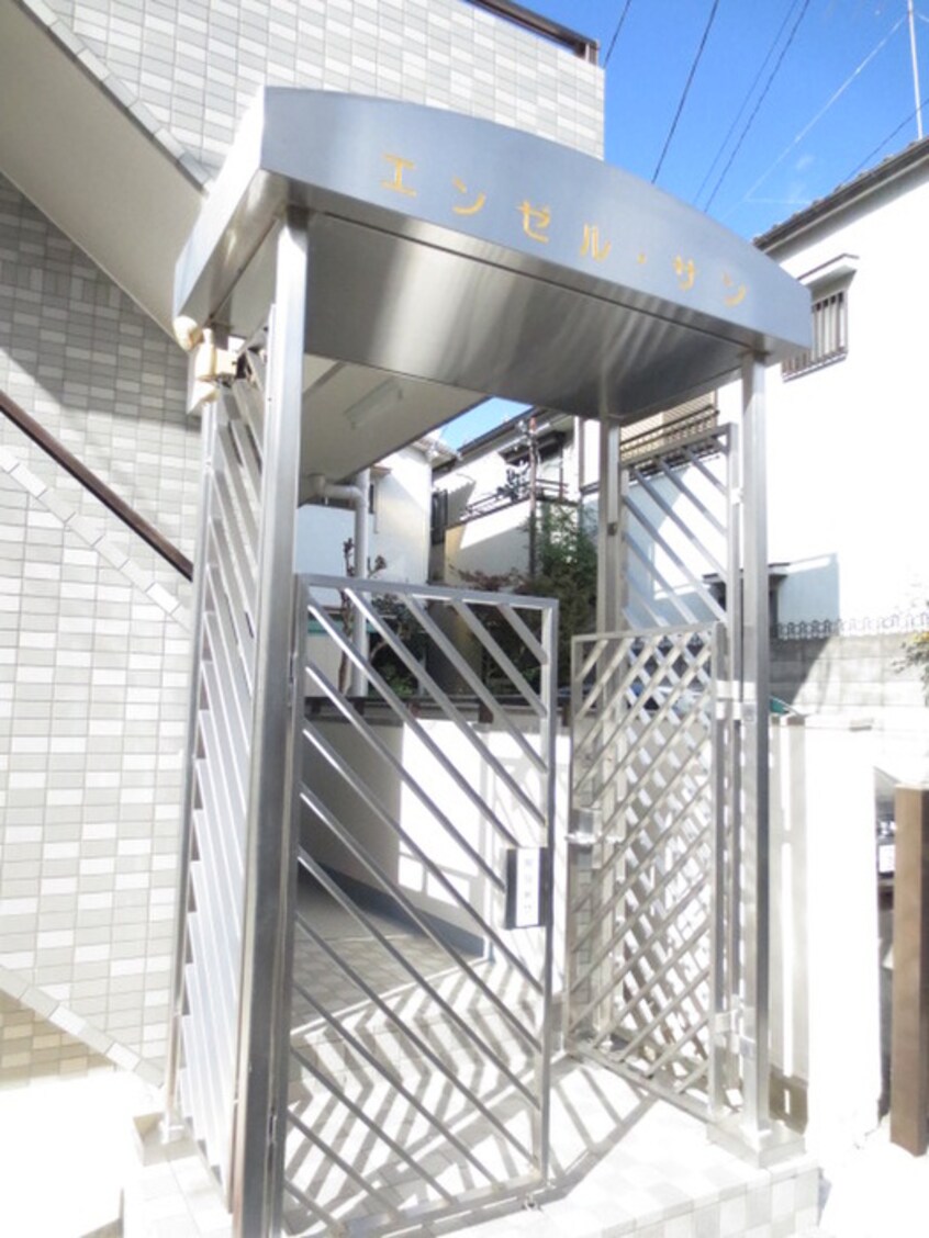 エントランス部分 エンゼルサン