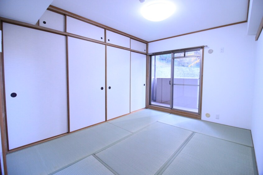 居室 アーバンパーク緑地公園