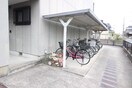 駐輪場 PALETTE+hana