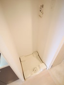 洗濯機置場 ｴｽﾃﾑｺｰﾄ新大阪Ⅷﾚｳﾞｫﾘｽ(1002)