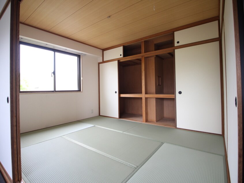 居室 芦屋ガーデン
