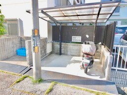 バイク置き場
