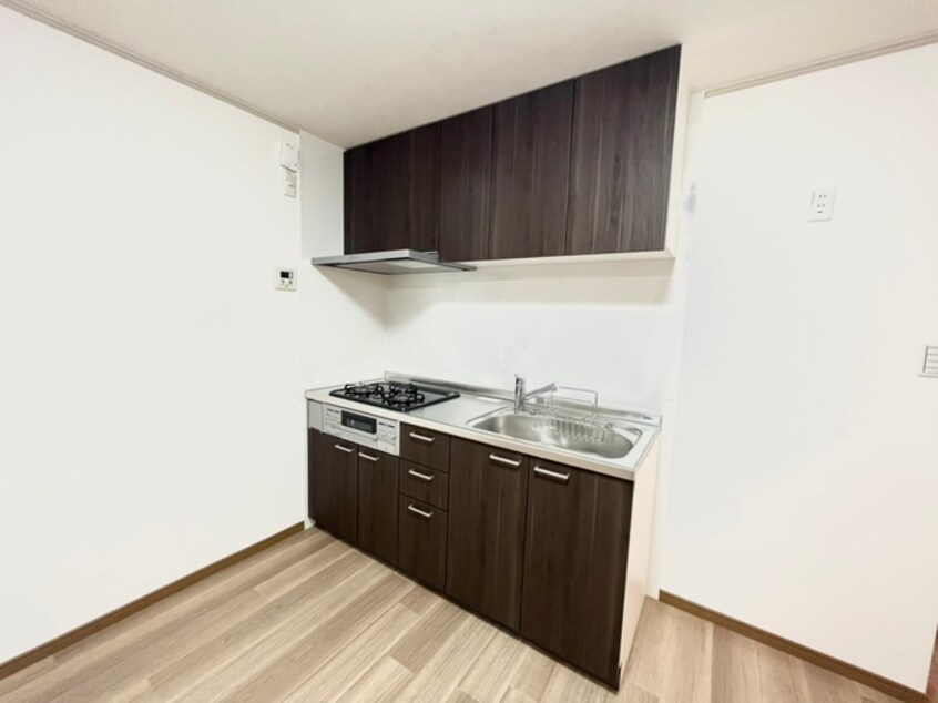 キッチン 白鳥ハイツ　Ａ棟