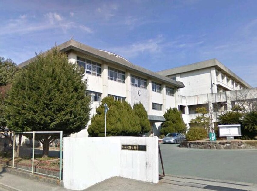 野々池中学校(中学校/中等教育学校)まで750m 白鳥ハイツ　Ａ棟