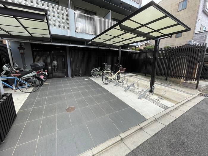 駐輪場 ルーチェ桃山