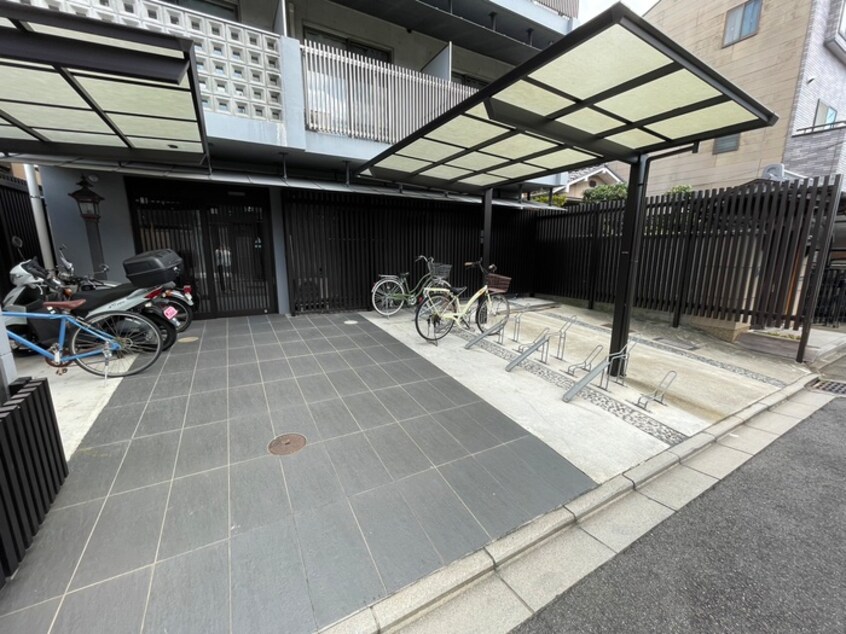 駐輪場 ルーチェ桃山