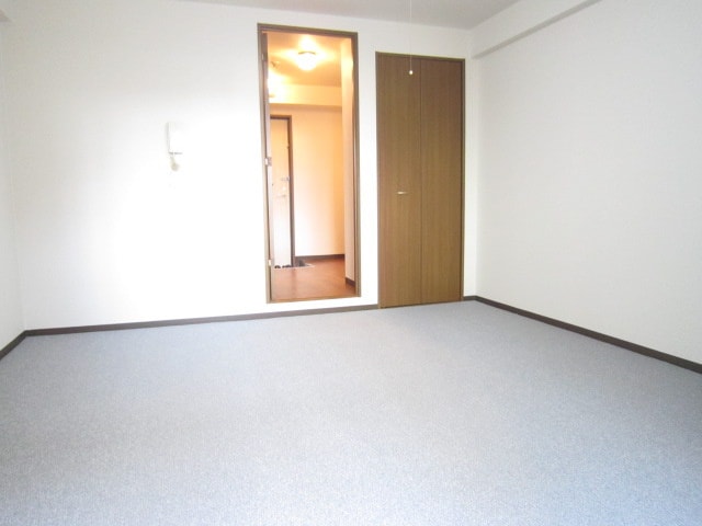 居室 クラトン平野
