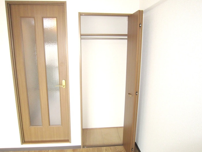 収納 クラトン平野