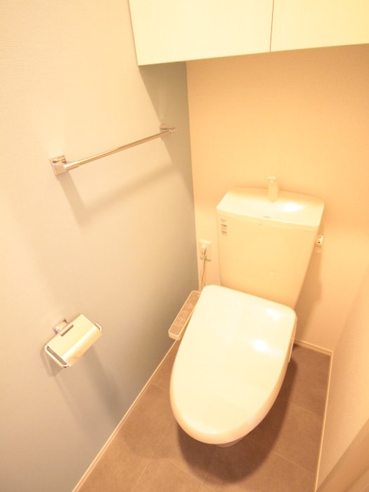 トイレ セレナヴィラ小阪Ｗ