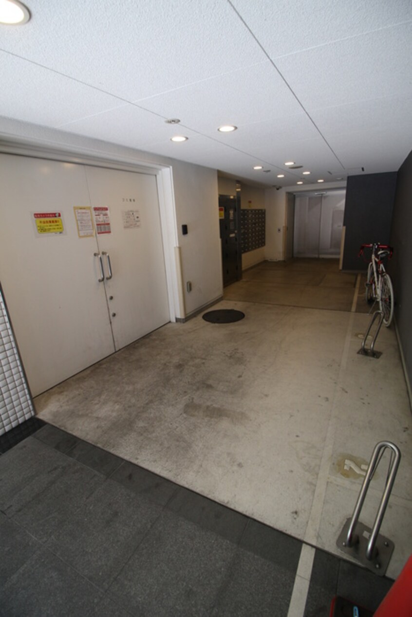 駐輪場 アーバネックス心斎橋