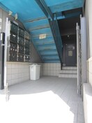 エントランス部分 ファミール吉祥院