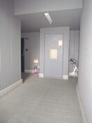 エントランス部分 ファミール吉祥院
