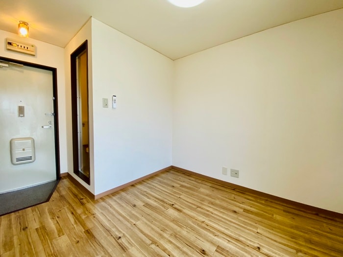 居室 トマトハイツ菱屋西