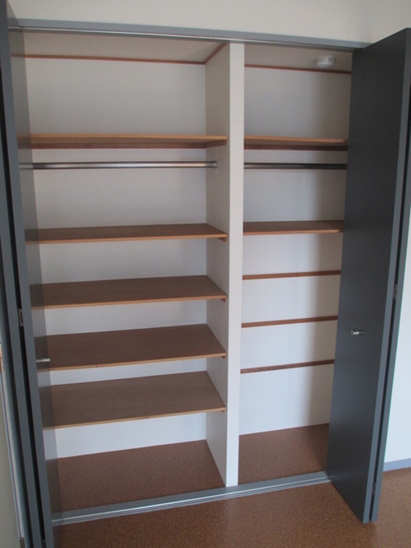 収納 Ｊ・スクエア