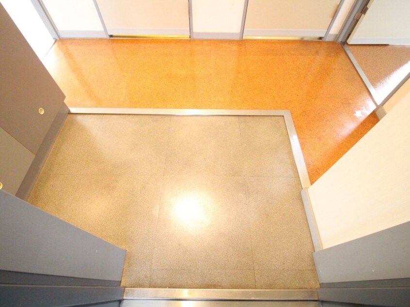 玄関 Ｊ・スクエア