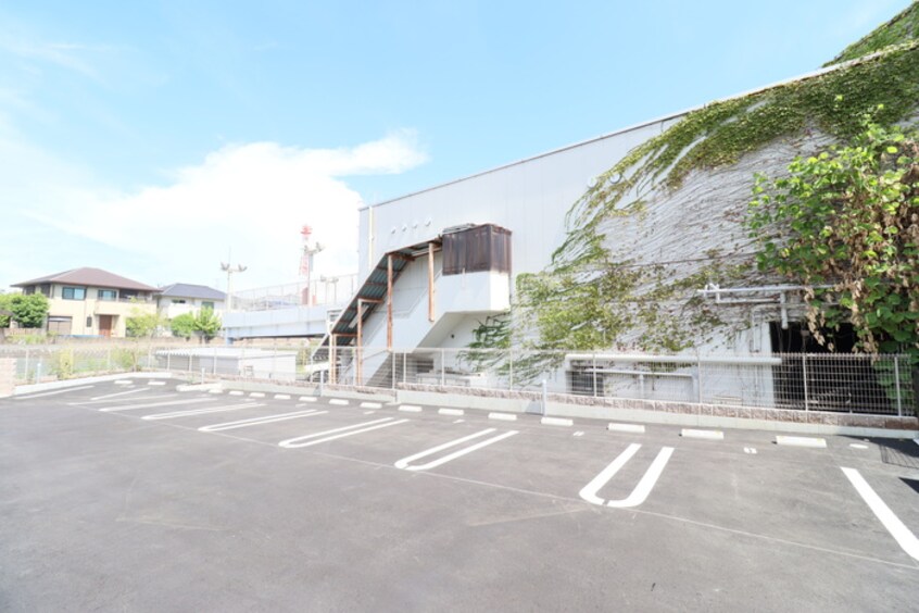 駐車場 ブリリアント