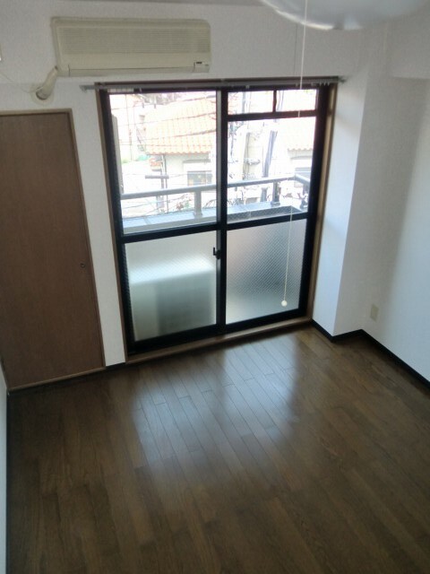 居室 ヒカリハイツ