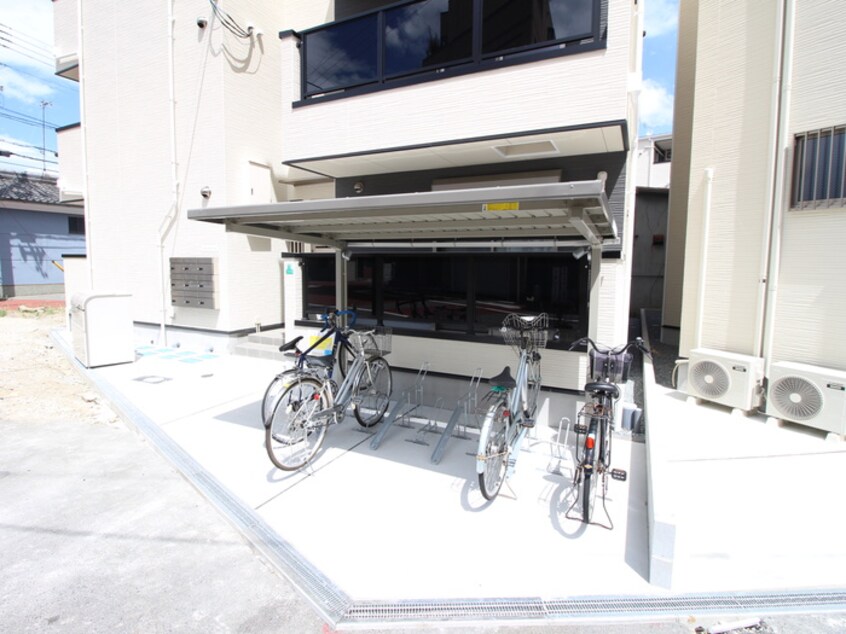 駐輪場 メゾンクレアール