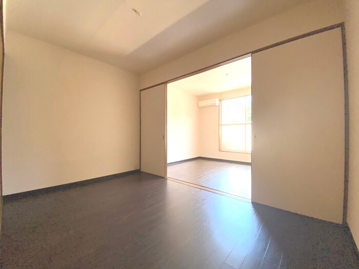 居室 グリ－ンヒル伊勢田