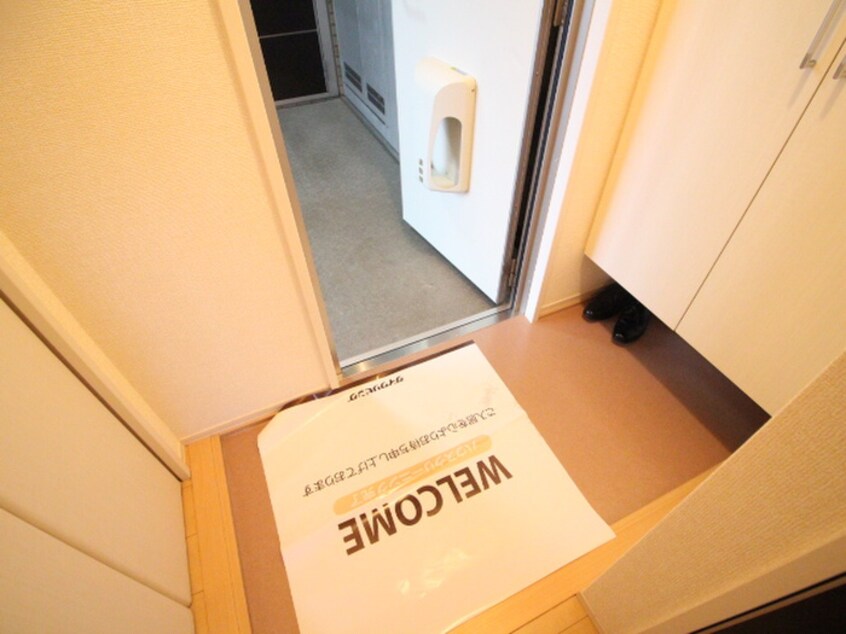 玄関 フロ－レンス宮町